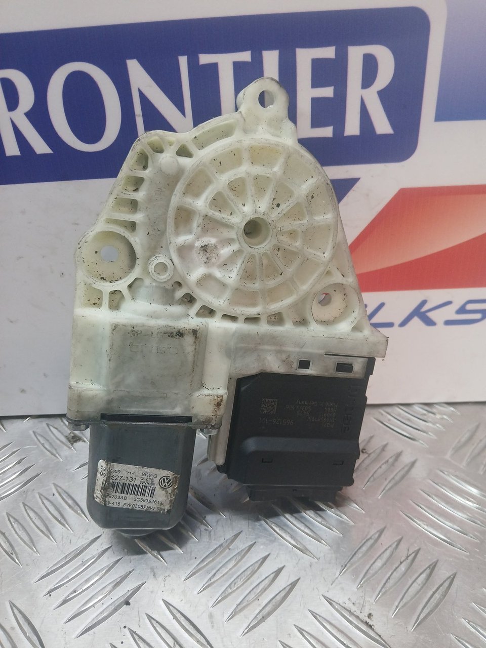 1K0.959.703.AB Unit 4
