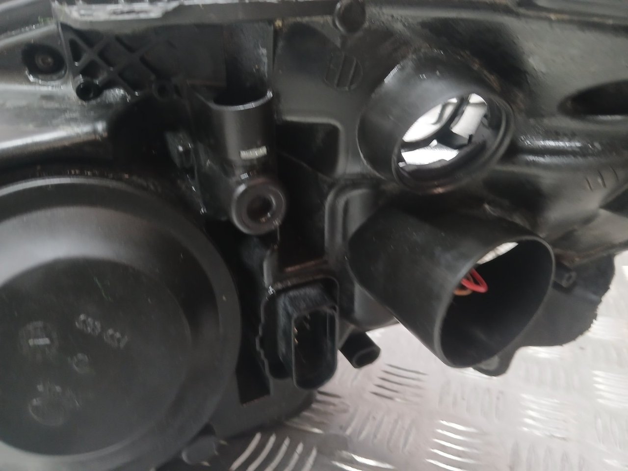 247.832.00R Unit 1